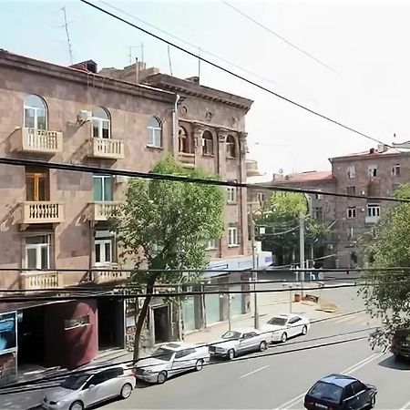 Шикарная Однушка На Абовяна Erivan Exterior foto